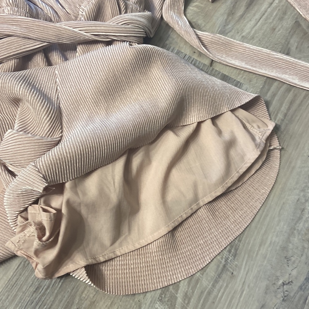 Tobi Ribbed Romper - Picture 6 of 11